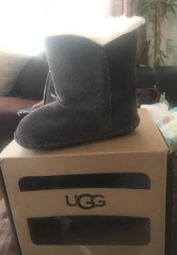 Uggs 4/5
