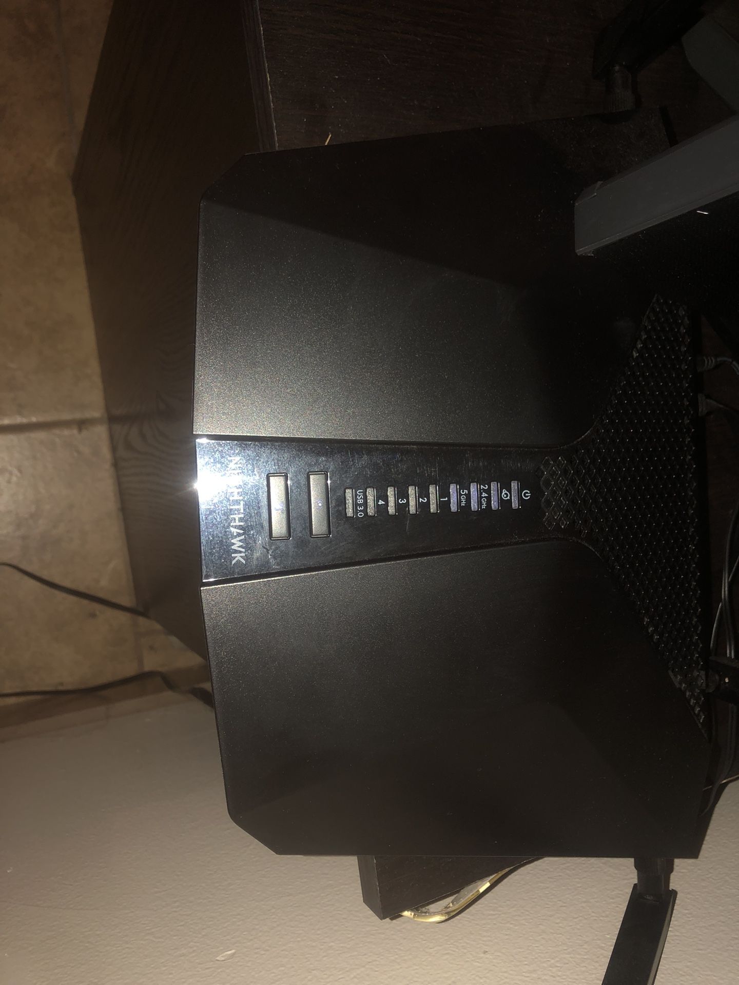 Nighthawk Router