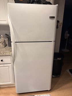 Frigidaire refrigerator