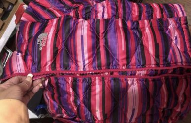Girls North face  7/8