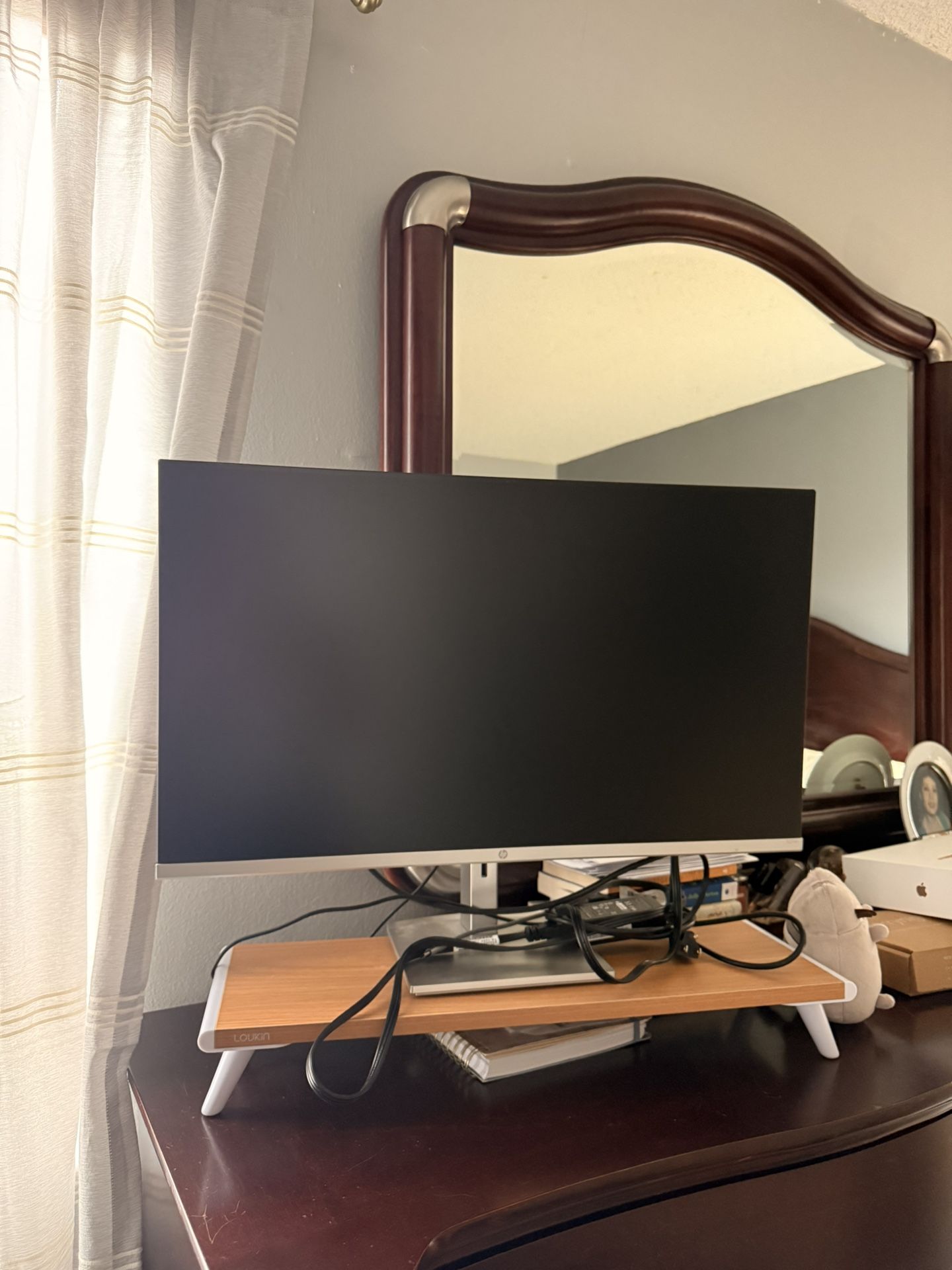 HP 27” Monitor