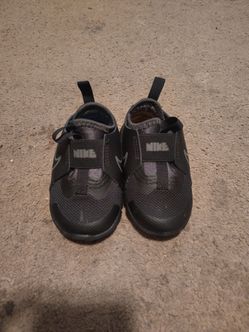 Toddler Nike 5c