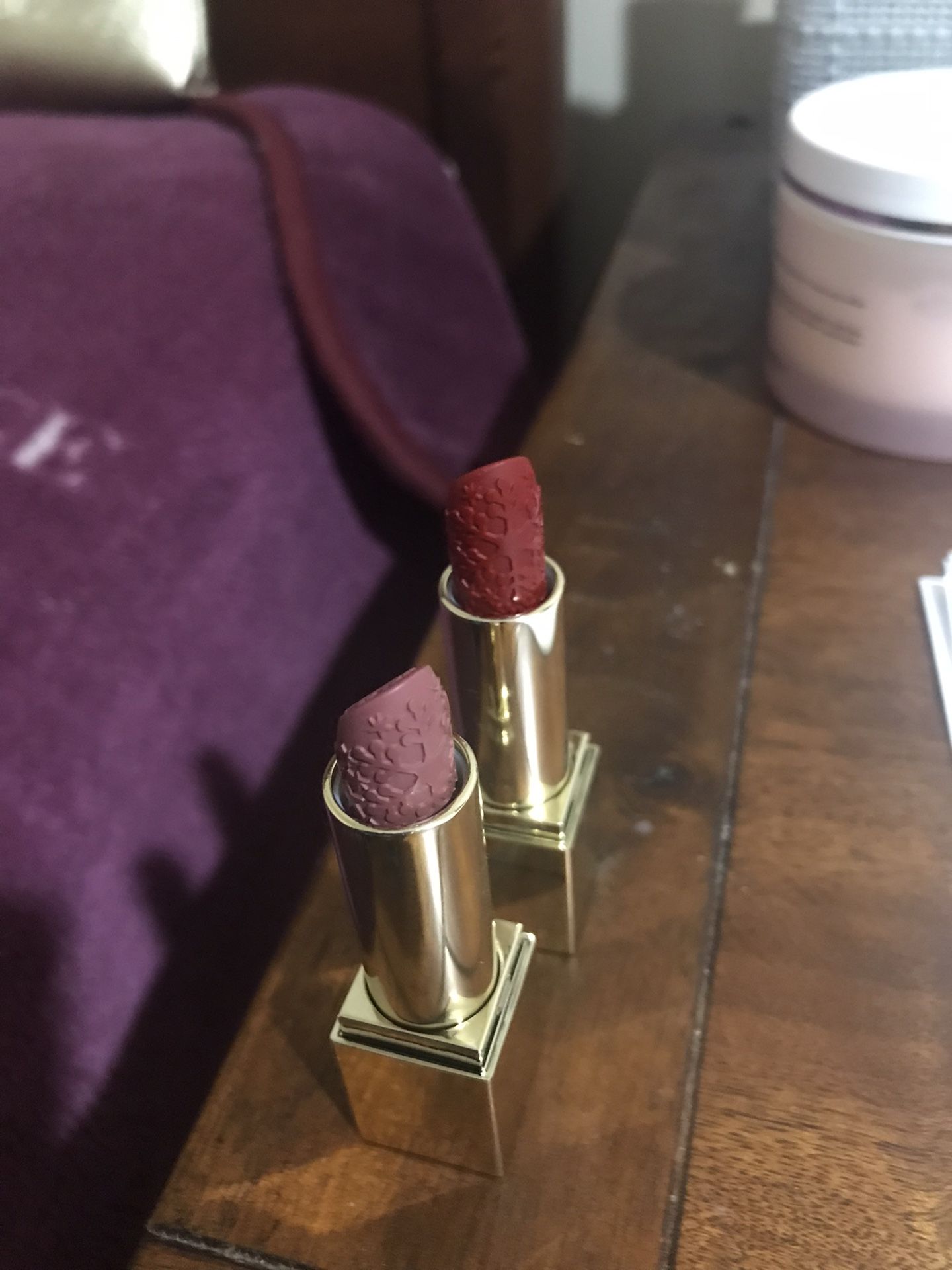 Estee Lauder 2 Lipsticks