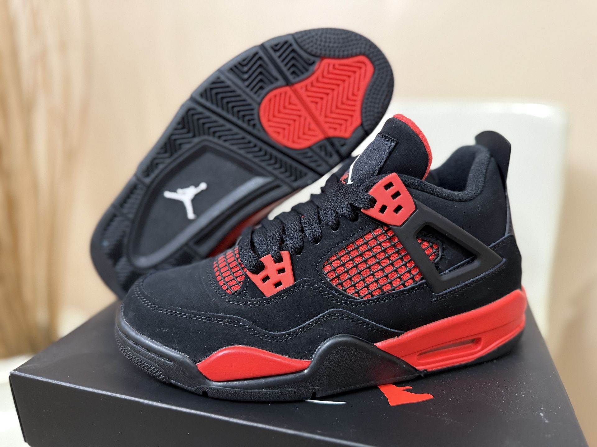 Air Jordan Retro 4 Red Thunder Grade School Sizes Brand New 