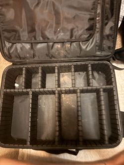 Professional makeup travel bag