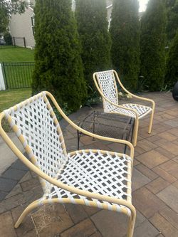 2 chairs and table for sale
