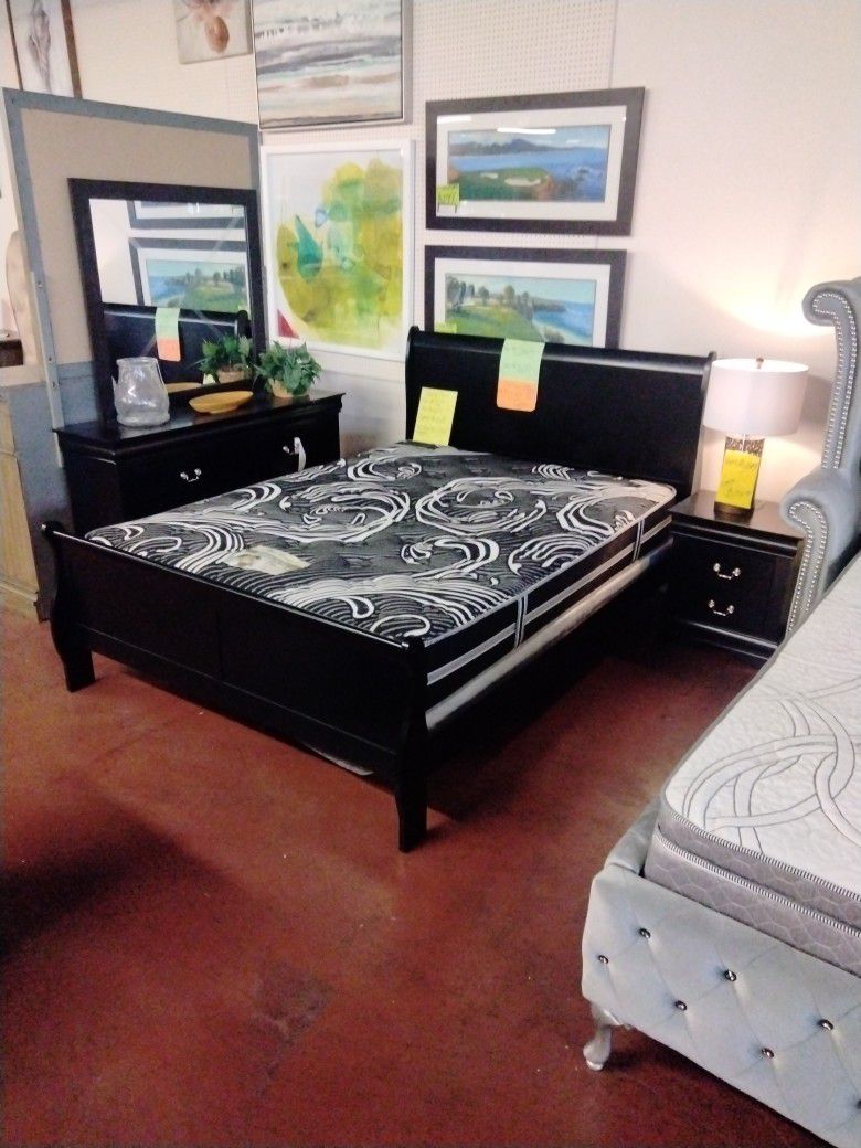 Queen Bed Dresser Mirror And Nightstand Black Brown Or White
