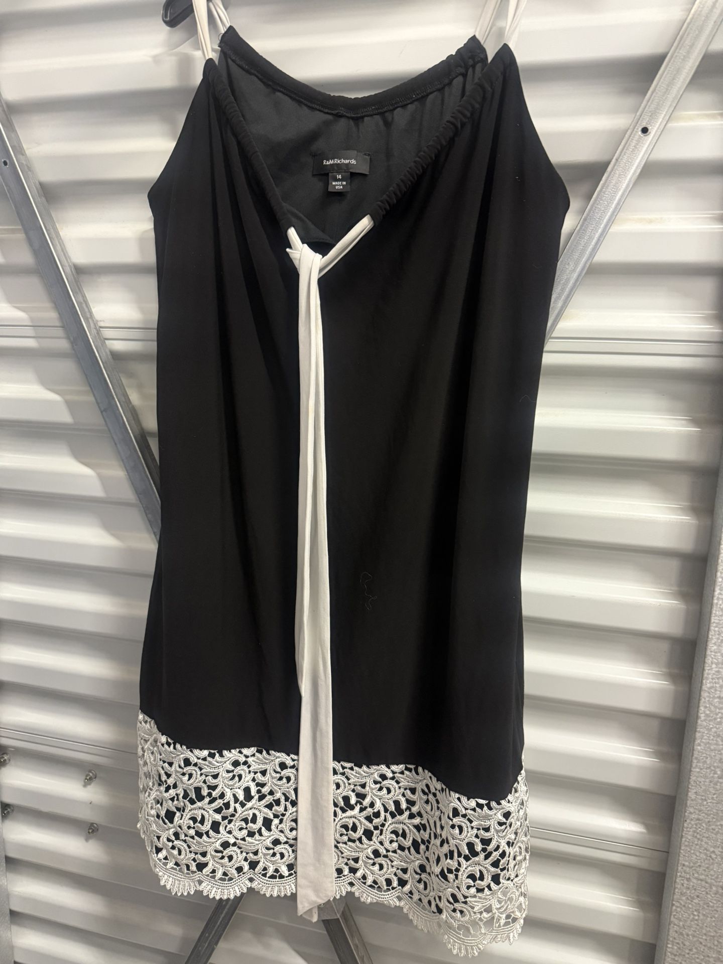 R&M Richards Dress Womens 14 Black White Sequined