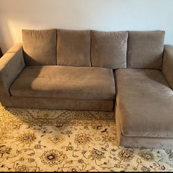 Very Nice Couch / Sofa / Sectional 