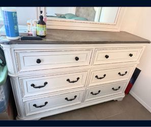 Farmhouse bedroom set