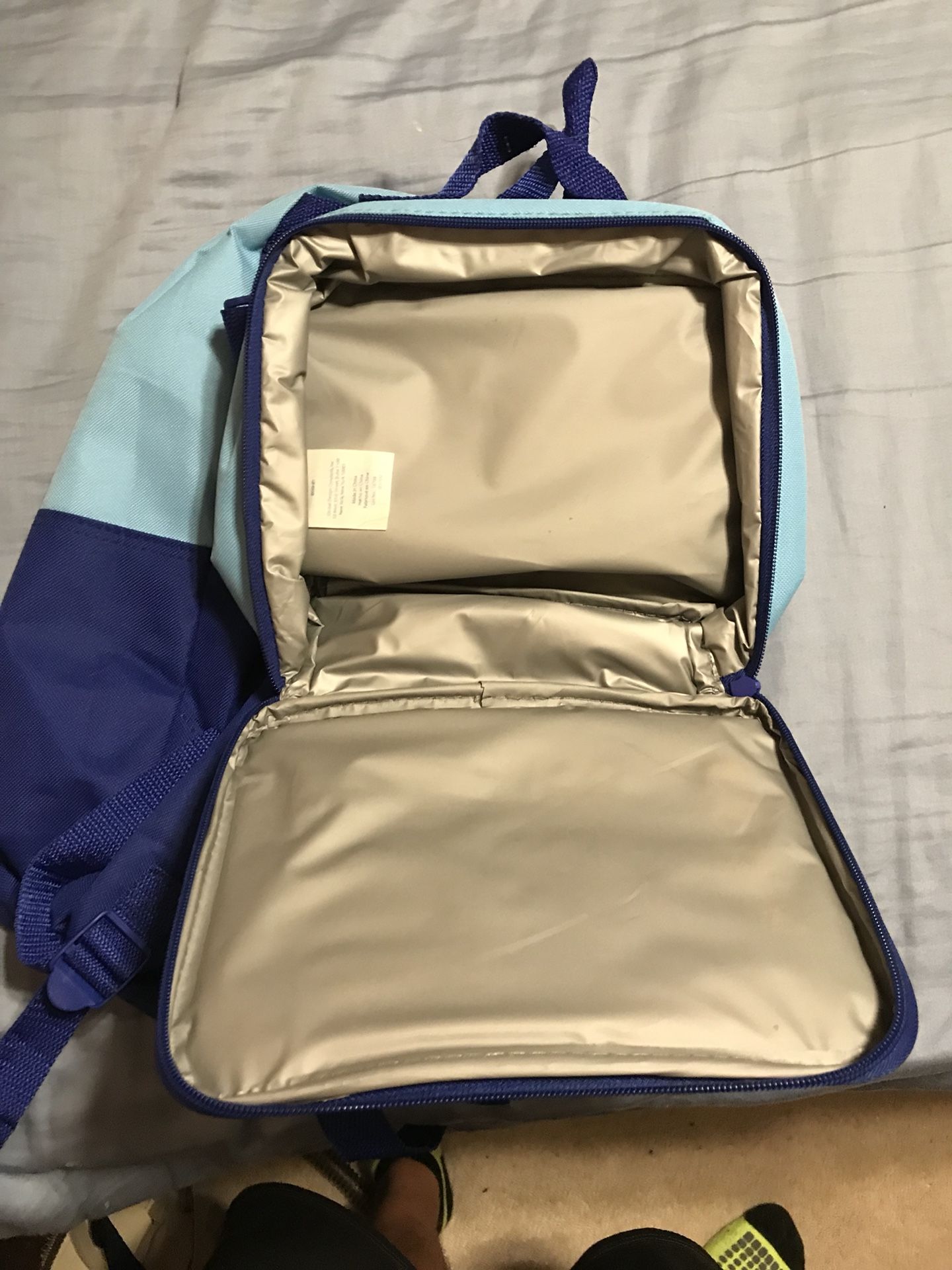 Disney Frozen Olaf back pack and lunch box