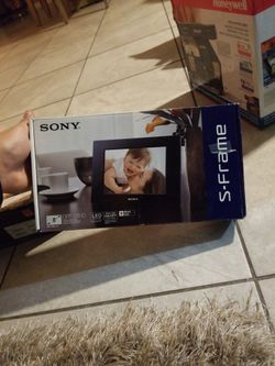 SONY 8" Digital Photo Frame S FRAME