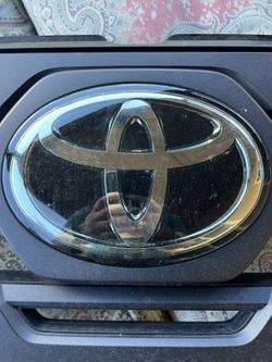 Toyota Tacoma Grill