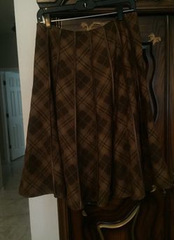 Brown Plaid skirt size 6