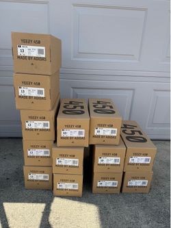 Yeezy 450 Cloud White and Dark Slate Brand New In Box