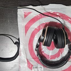 Status Audio CB-1 Closed Back Studio Monitor Headphones with 50mm Drivers