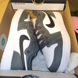 JORDAN 3 RETRO