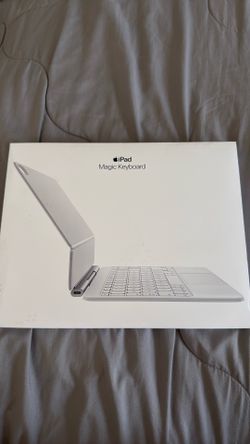 🔥$125 FIRM !! iPad Magic Keyboard- Very Good Condition -* See pictures