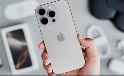 iPhone 16 Pro Max 256GB Unlocked Excellent condition - On Special Cash Deal $839 + Free Case 🤩 (Hurry Up )
