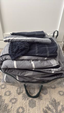 Beddy’s twin sized all in one zippered bedding