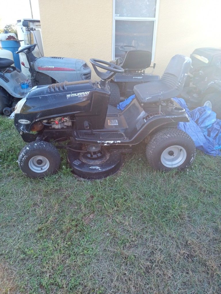 Murray Lawnmower Riding Tractor