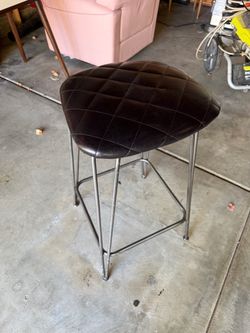 Bar stool