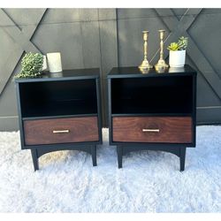 Stunning MCM Kroehler Vintage Nightstands / End Tables