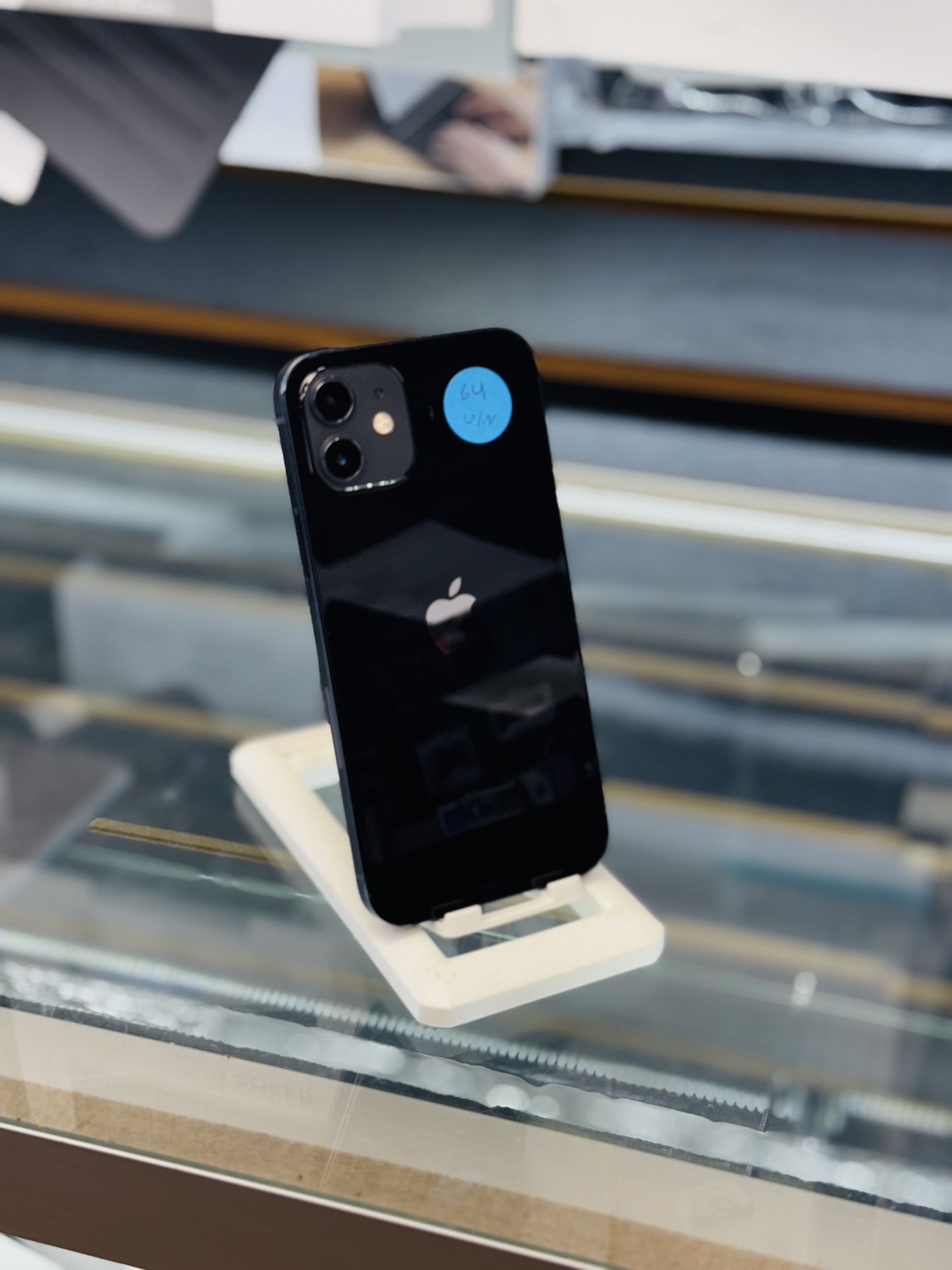 iPhone 12 (Factory Unlocked)