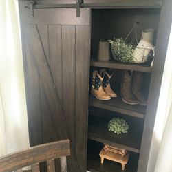 Farmhouse Cabinet With Shelfs And Sliding Barn Door 