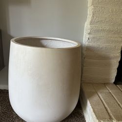 Large Planter 