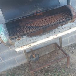 Cooking Grill 1.wheel Came Off