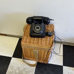 Plug-in telephone remote wireless