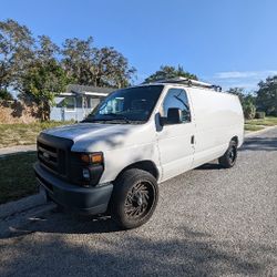 2012 Ford E-150