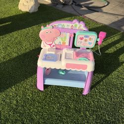 Peppa Pig Dr. Peppa's Care Center, a kids' pretend doctor playset.     