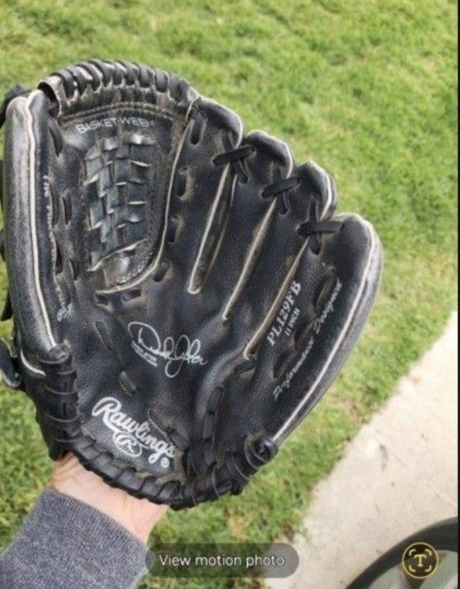 Baseball Glove, Youth 11, RHT, "Rawlings", See 3 Pics, Derek Jetter