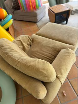 Free Chair + Ottoman