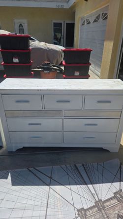 White 9 drawer dresser