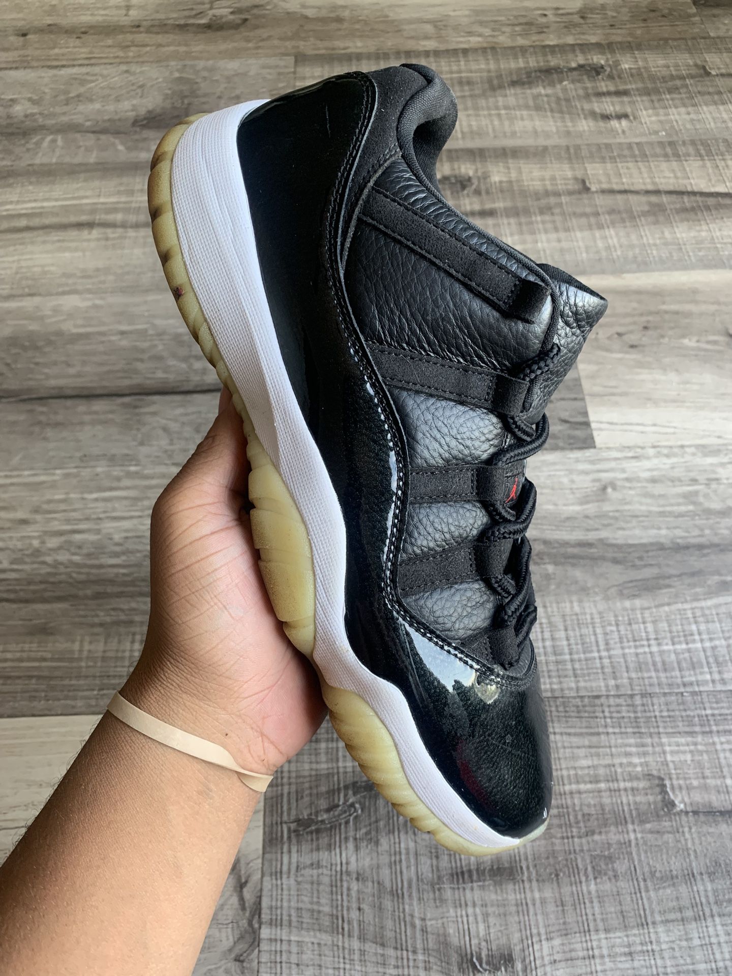 Air Jordan 11 Low 72-10 Size 11 No Box