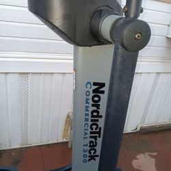 Nordic Track Elliptical Exercise Machine 