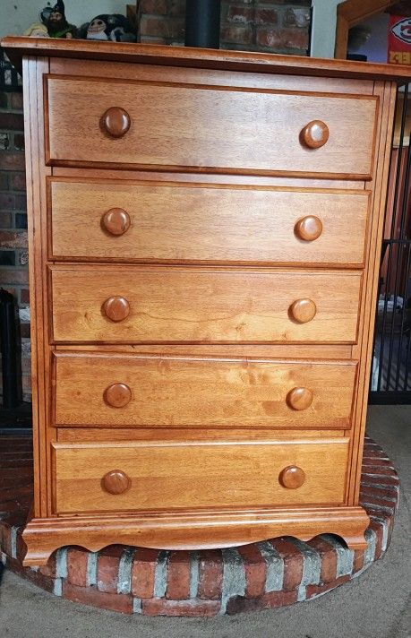 5 Drawer Dresser