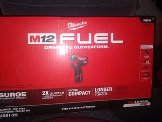 Milwawkee m12 1/4" hex hydraulic impact kit