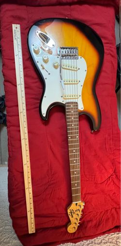 Fender Squier Stratocaster Sunburst Electric Guitar
