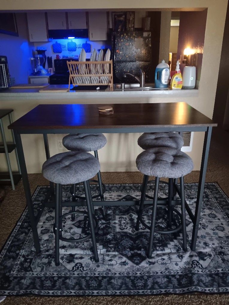 Bar Table With Stools