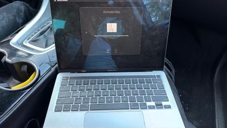 MAC BOOK 13 pro