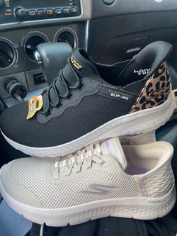 Woman’s size 7 sketchers