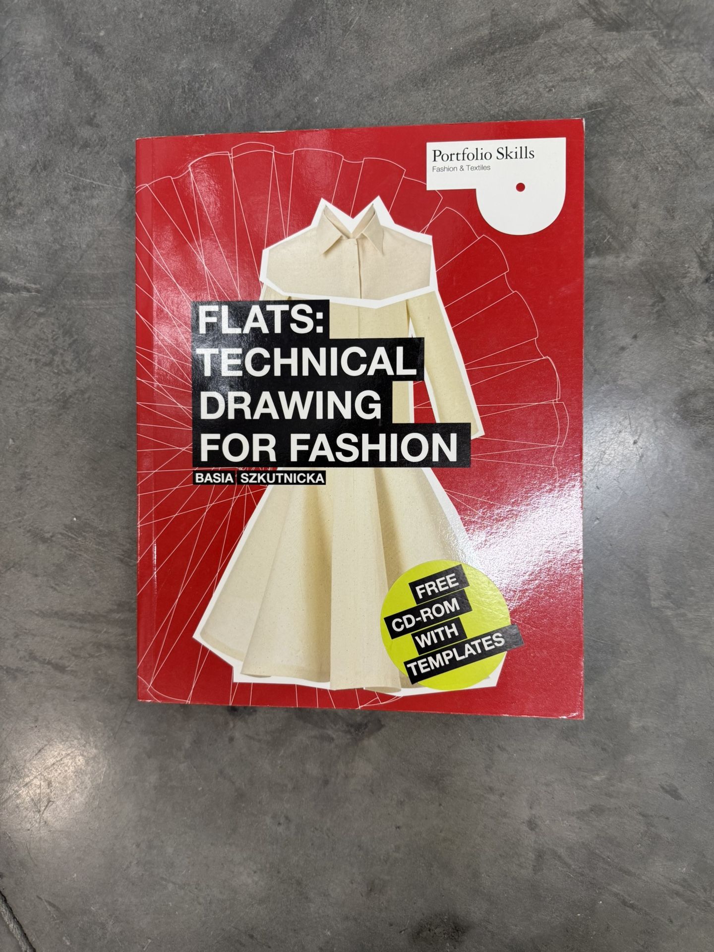 Flats: Technical Drawings For Fashion (book)