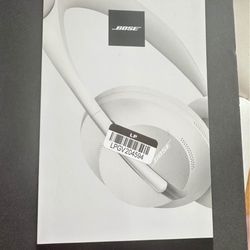 NEW Bose 700 Headphones – Sealed – $200 OBO (Retail $379 – Bought from Target – Save big!)