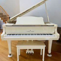 Young Chang Baby Grand Piano 