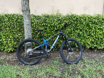 Trek Top Fuel 9.7 Brand New Carbon