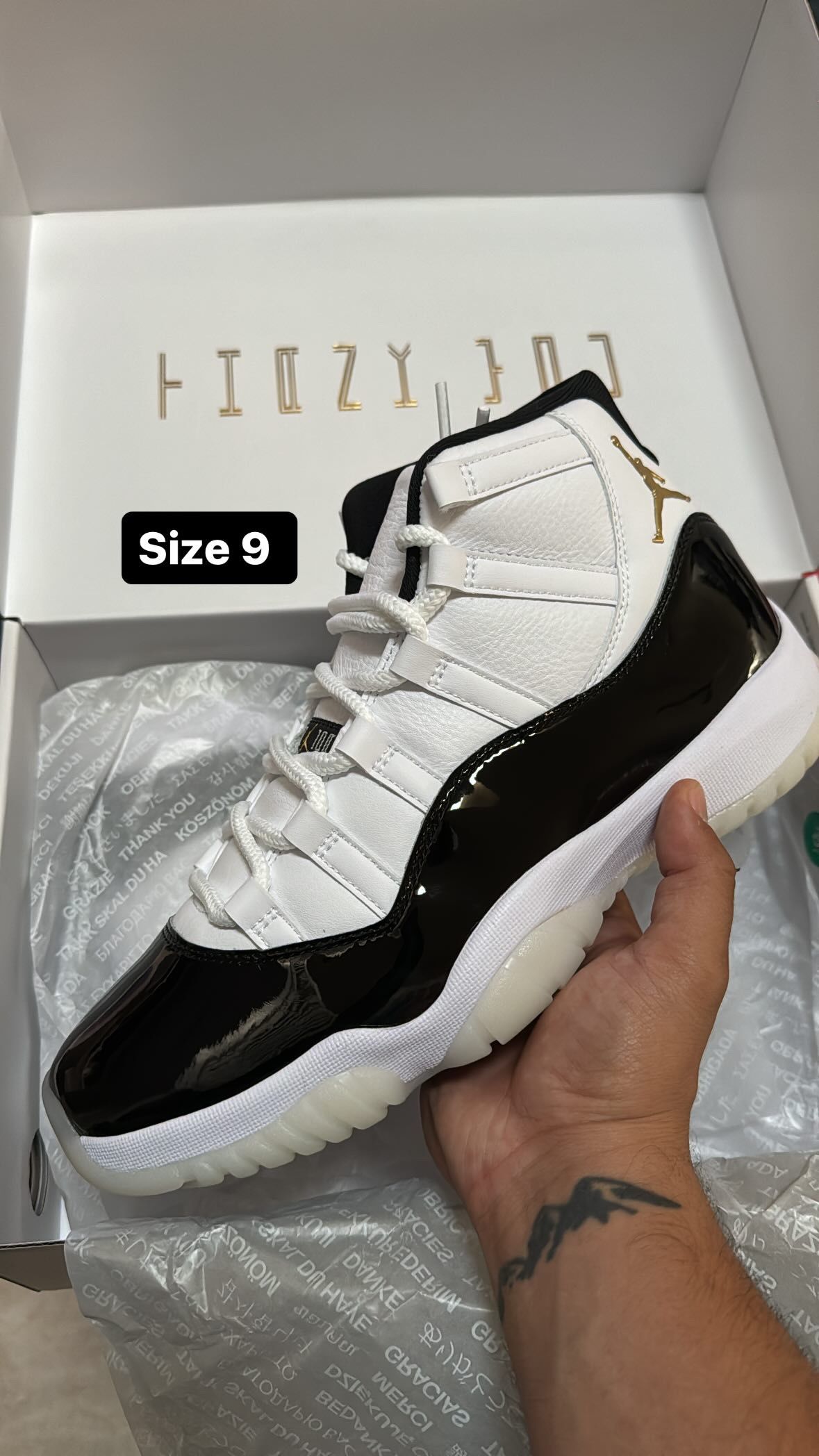 Size 9 Air Jordan 11 for Sale in Pompano Beach FL OfferUp